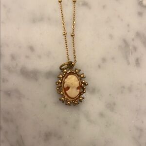 Gold Cameo Pendant Necklace